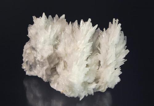 Barite
Boldut Mine, Cavnic, Maramures, Romania
5.1 x 8.2 cm. (Author: crosstimber)