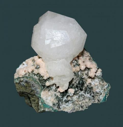 Analcime
Upper New Street quarry, Paterson, Passaic County, New Jersey, USA
3.8 x 3.8 cm
2.5 cm analcime crystal with albite (Author: Frank Imbriacco)