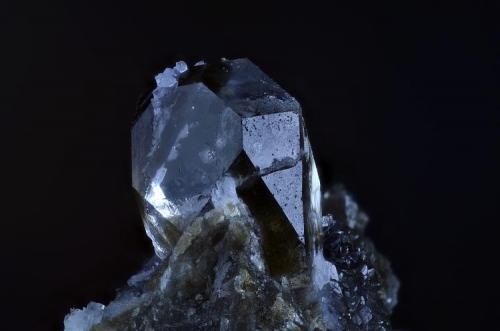 Cuarzo.
Rémuzat (gisement Laget), Buis-les-Baronnies, Drôme, Rhône-Alpes, Francia.
Campo de visión 5 mm. (Autor: Juan Miguel)