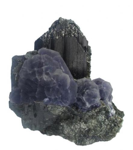 Ferberite, Fluorite, Mica
Panasqueira Mine, Couto Mineiro da Panasqueira, Panasqueira, Covilhã, Castelo Branco District, Portugal
5.5x5.2x3.5 cm (Author: JoséMiguel)