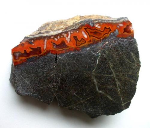 Agate
Ratsbruch quarry, Hartmannsdorf, Chemnitz, Saxony.
7,5 x 5,5 cm (Author: Andreas Gerstenberg)