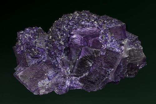 Fluorite
Hill-Ledford Mine, Cave-in-Rock Sub-District, Illinois - Kentucky Fluorspar District, Hardin Co., Illinois, USA
9.5 x 6.9 cm (Author: am mizunaka)