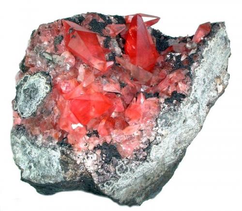 Rodocrosita, fluorita
Mina Uchucchacua, Provincia de Oyon, Departamento de Lima, Perú
84 mm x 65 mm (Autor: Carles Millan)