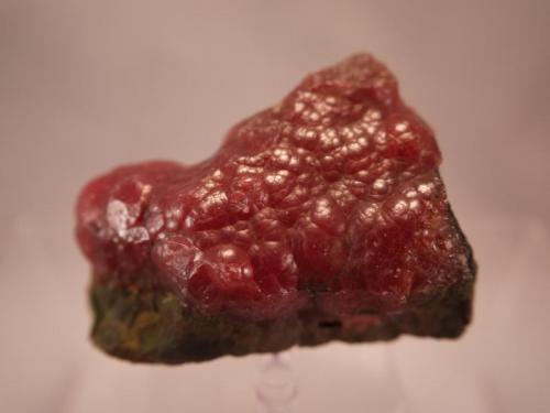 Rhodochrosite
Ushkatan III Deposit, Zhayrem Area, Kazakhstan
7.4 x 5.5 x 3.4 cm
Botryoidal Rhodochrosite (Author: Don Lum)