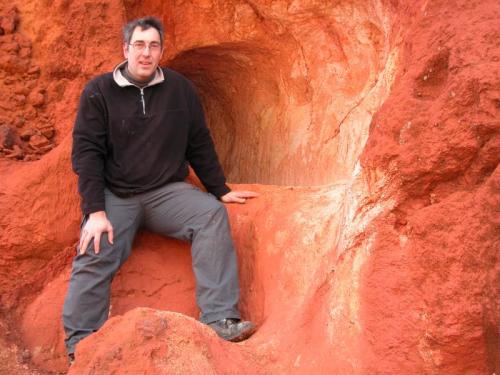 Filón Sur, Tharsis, Alosno, Huelva, Spain
It’s me after 5 days outdoors and under a diet composed by ham and beer, in front of a Roman gallery. The space for oil lamps are visible. (Author: Cesar M. Salvan)