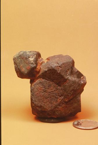 Uraninite
Fission Mine area, Wilberforce, Ontario, Canada
4 cm (larger crystal) (Author: John Medici)