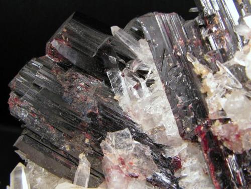 Hübnerita
Pasto Bueno, Pallasca, Departamento de Ancash, Perú
135 x 53 x 67 mm.
detalle (Autor: José Luis Zamora)