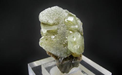 Fluorapatito + Siderita
Minas de Panasqueira - Beira Baixa - Portugal.
4.2 cm - Cristal de 3.1 cm
Detalle (Autor: Diego Navarro)