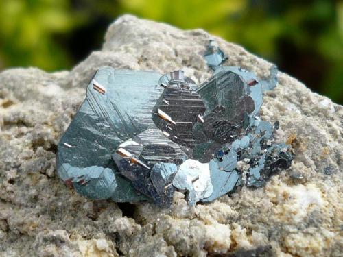 Hematites con Rutilo epitaxial.
Cavradi gorge, Curnera Valley, Grischun,Suiza.
2x1cm (Autor: nerofis2)