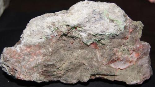 Calcita, Willemita, Fluorita, Aragonito - Fluorescente
Purple Passion Mine, Red Picacho District, Wickenburg, Yavapai Co., Arizona, USA.
130 x 60 x 45 mm (Autor: Daniel C.M.)