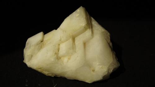 Calcita - Fluorescente
Mures, Alcalá la Real, Jaén, Andalucía, España.
82 x 65 mm (Autor: Daniel C.M.)