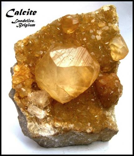 Calcite
La Sambre Quarry, Landelies, Hainaut Province, Belgium
Specimen height 7 cm (Author: Tobi)