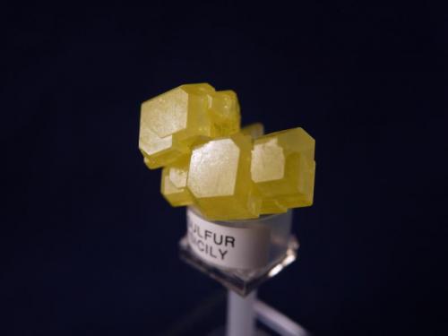 Sulfur
Sicily, Italy
5.2 x 4.1 x 3.7 cm (Author: Don Lum)