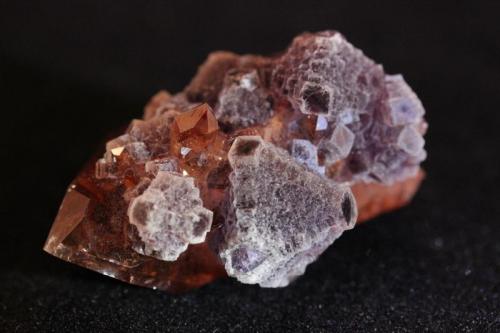 Fluorite, Quartz
Vioolsdrif, North Cape Province, South Africa
4.6 x 3.3 x 2.6 cm (Author: Don Lum)