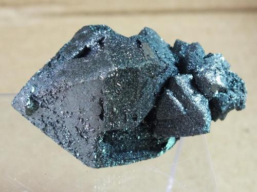 Hematite
Volcán Payún Matrú, Malargüe, Mendoza, Argentina
3,5 x 2,5 cm
Hematite Pseudomórfico de Magnetita (Variedad Martita) (Autor: molsina)