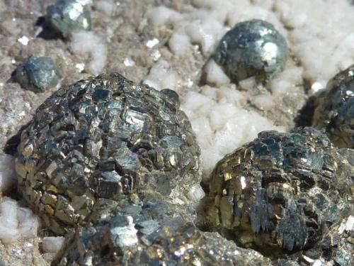 Pirita, Marcasita, Dolomita y Esfalerita<br />Reocín Mine, Reocín, Comarca Saja-Nansa, Cantabria, Spain<br />10 x 6 cm.<br /> (Autor: javier ruiz martin)