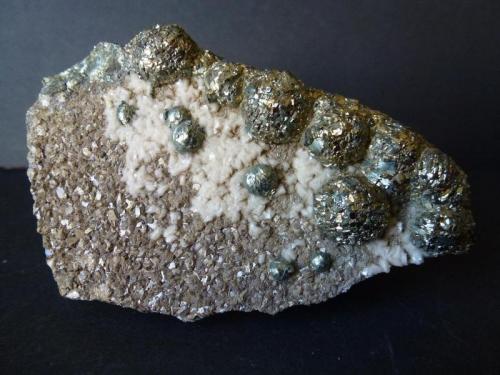 Pirita, Marcasita, Dolomita y Esfalerita<br />Reocín Mine, Reocín, Comarca Saja-Nansa, Cantabria, Spain<br />10 x 6 cm.<br /> (Autor: javier ruiz martin)