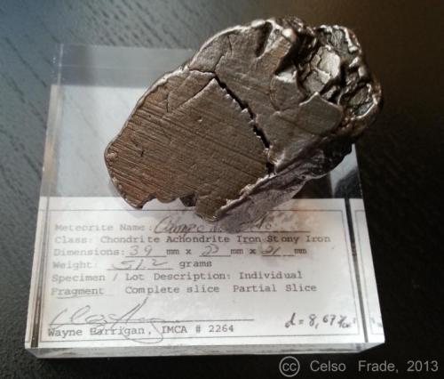 Meteorito fragmento
Campo del cielo / Argentina
3,9 x 2,3 x 2,1
Fragmento de 51.2 gramos. (Autor: Celso)