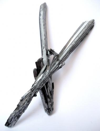 Stibnite
Wuning Mine, Qingjiang, Wuning Co., Jiujiang Prefecture, Jiangxi Province, China
Longer crystal cluster 11,5 cm / shorter one 9,5 cm (Author: Tobi)