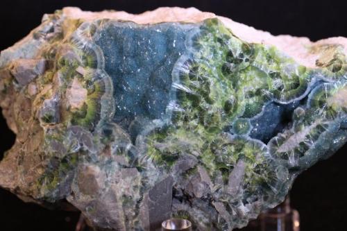 Wavellite
Henry de Linde Claim #1, Garland County, Arkansas, USA
11 x 6.2 x 5 cm
ex-Mike Howard (Author: Don Lum)