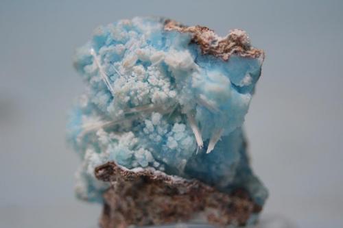 Aragonito y Auricalcita<br />Antonina Group of Mines (Toral de los Vados), Requejo, Sobrado, Comarca El Bierzo, León, Castile and León, Spain<br />4x4.5 cm<br /> (Autor: minero1968)