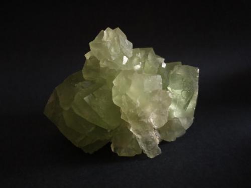 Fluorite
De An Mine, Jiang Xi Province, China
14.5 x 10 x 9 cm (Author: Don Lum)