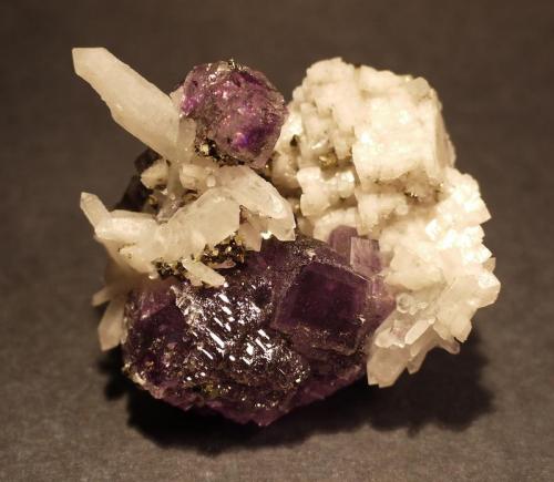 Fluorite, Quartz, Dolomite
Shangbao Mine, Hunan Province, China
6 x 6 cm (Author: Don Lum)