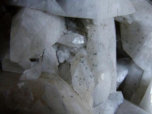 Millerite in and on Calcite.
Hockley Edge, Near Ashover, Derbyshire, England, UK.
FOV 30 x 25 mm approx (Author: nurbo)