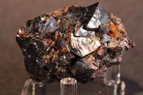 Cuprite, Silver
Rubtsovskiy Mine, Altaiskiy Krai, Siberia, Russia
6.2 x 4.2 x 3.3 cm (Author: Don Lum)