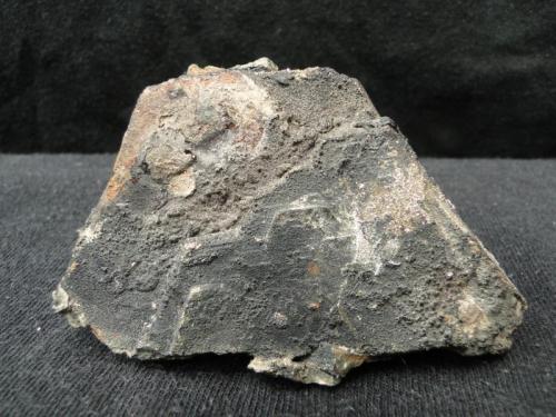 Pirrotita, Pirita, Hematites<br />Mina Poderosa, Camilo Ponce Enríquez Canton, Cantón Camilo Ponce Enríquez, Provincia Azuay, Ecuador<br />7 x 5 x1,5 cm<br /> (Autor: KSamuel MacíasM)