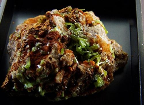 Pyromorphite.
Mexico Mine,  Caldbeck Fells, Cumbria, England, UK.
25 x 20 mm (Author: nurbo)