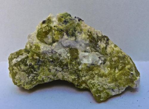 Serpentina, Hydrotalcita, Hematites
Modum, Buskerud, Noruega
Ancho de imagen 5 cm. (Autor: María Jesús M.)