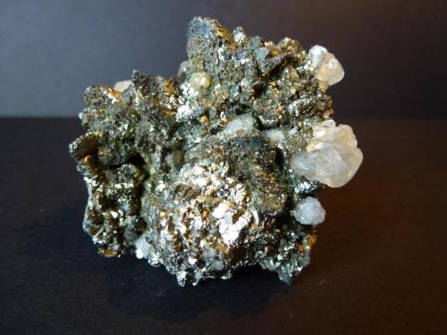 Marcasita y Calcita<br />Reocín Mine, Reocín, Comarca Saja-Nansa, Cantabria, Spain<br />5 x 5 cm.<br /> (Autor: javier ruiz martin)