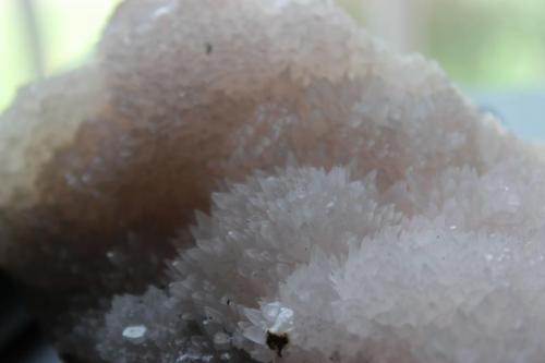 Calcite (manganoan)
Broken Hill Mine, New South Wales, Australia
14 x 8.2 x 6 cm
ex-Bill Rudner (Author: Don Lum)