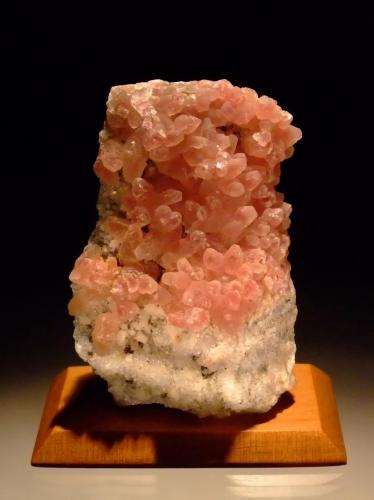 Calcite
Zeehan Mine, Puhoi Valley, Thames, New Zealand
8x6 cm
ex John Collins Collection (Author: Greg Lilly)