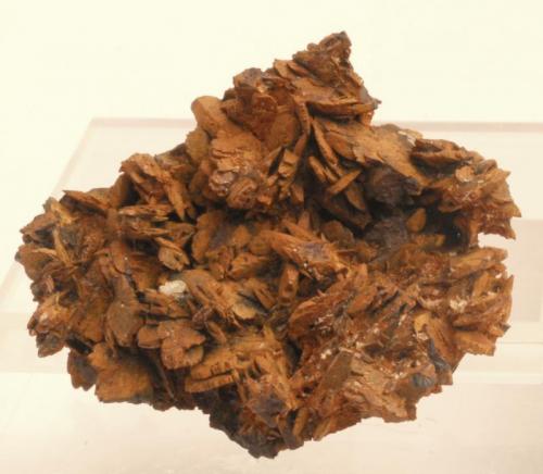 Gohetita pseudo Marcasita -
Cantera Candesa - Alto de Verdenueva - Camargo - Cantabria - España -
4,5 x 3,7 x 1,9 cm (Autor: Martí Rafel)