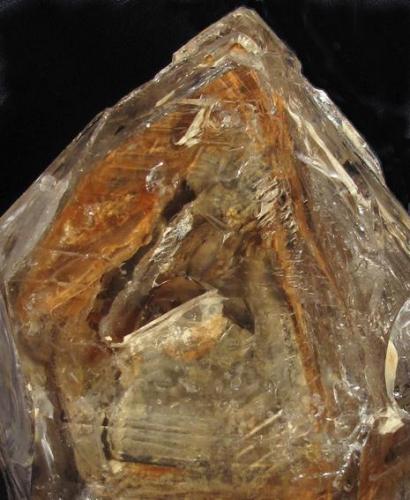 Quartz, Inclusions
Brandberg. Namibia
12 x 7.5 x 6.5 cm (Author: JoséMiguel)