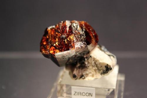 Zircon
Stjernsund, Seiland Island, Alta, Finnmark, Norway
3.7 x 2.5 cm
ex-Gerald Clark (Author: Don Lum)