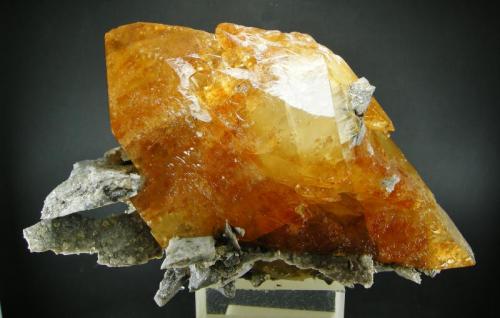 Calcita
Elmwood Mine - Carthage - Smith Co. - Tennessee - USA
25 x 14 cm (Autor: Diego Navarro)