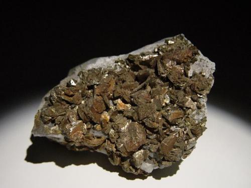 Arsenopyrite
Golden Cross Mine, Waihi, New Zealand
6x5 cm (Author: Greg Lilly)