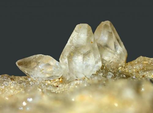 Calcita.
Pedrera Cal Ros (Pedrera Ballús), Cercs, Barcelona, Cataluña, España.
Cristales de 1 cm. (Autor: Antonio Carmona)