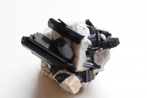 Arfvedsonita.
Mount Malosa, Zomba District, Malawi.
Medidas pieza: 4,8 x 4,2 x 3,8 cm. (Autor: Sergio Pequeño)