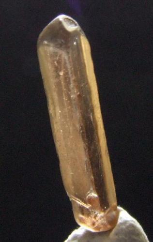 Zircon
Mogok, Burma
9 x 2 x 2 mm (Author: nurbo)