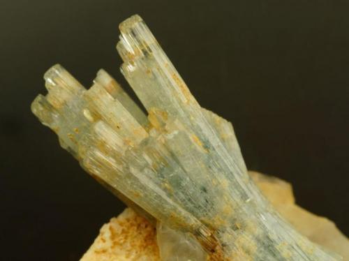 Beryl var aquamarine.
Palelni mine, Khetchel (Khat Che) village, Molo quarter, Momeik Township, Burma (Myanmar).
4 cm. (Author: Ru Smith)