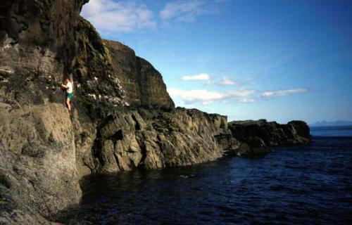 Ollisdal Geo, Duirinish, Isle of Skye, Scotland, UK
Photo (courtesy of D.I Green) of me trying to get across the steep bit. I retreated as I was in danger of getting wet and it was a long walk back to the car ! Photo taken same day as the previous stilbite specimen was collected in May 1996. (Author: Mike Wood)