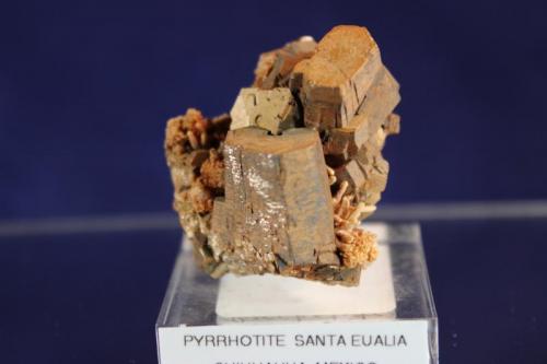 Pyrrhotite
Santa Eulalia District, Mun. de Aquiles Serdan, Chihuahua, Mexico
3.7 x 3.5 cm (Author: Don Lum)