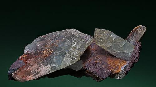 Barite
Frizington, West Cumberland Iron Field, Cumbria, England, UK
14 x 6.5 cm (Author: am mizunaka)