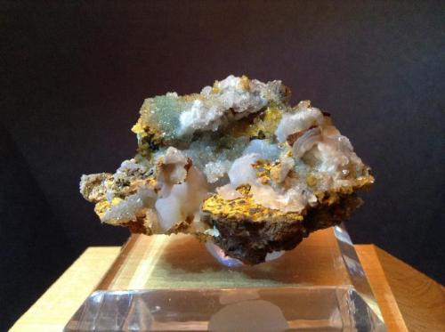 Adamite and Smithsonite
Serpieri Mine, Kamaritza Mines, Attiki, Greece
5.5 cm x 3 cm  x 2.5 cm (Author: Mark Ost)