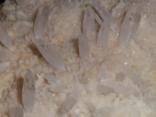 Quartz
Level 7 United Mine, Maratoto, New Zealand
12x7.5cm
A close up. (Author: Greg Lilly)