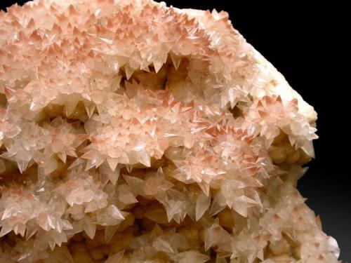 Calcite
Qale-Zari Mine, South Khorasan Province, eastern Iran
Magnified view - 20.5 x 15 x 5.3 cm (Author: vhairap)